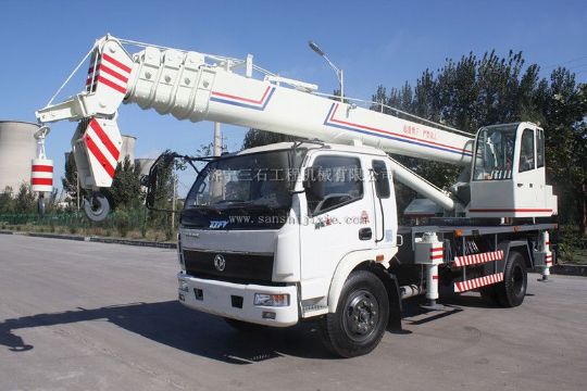 點擊查看詳細信息<br>標(biāo)題：12-16噸汽車吊 閱讀次數(shù)：4085