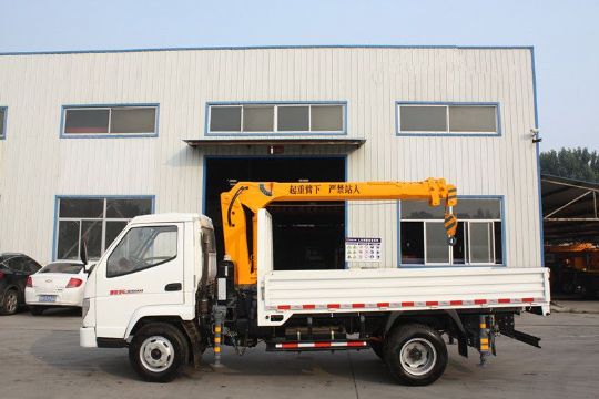 點擊查看詳細信息<br>標題：3噸國四隨車吊 閱讀次數(shù)：3197