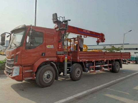 點(diǎn)擊查看詳細(xì)信息<br>標(biāo)題：柳汽前四后四隨車(chē)吊 閱讀次數(shù)：1768